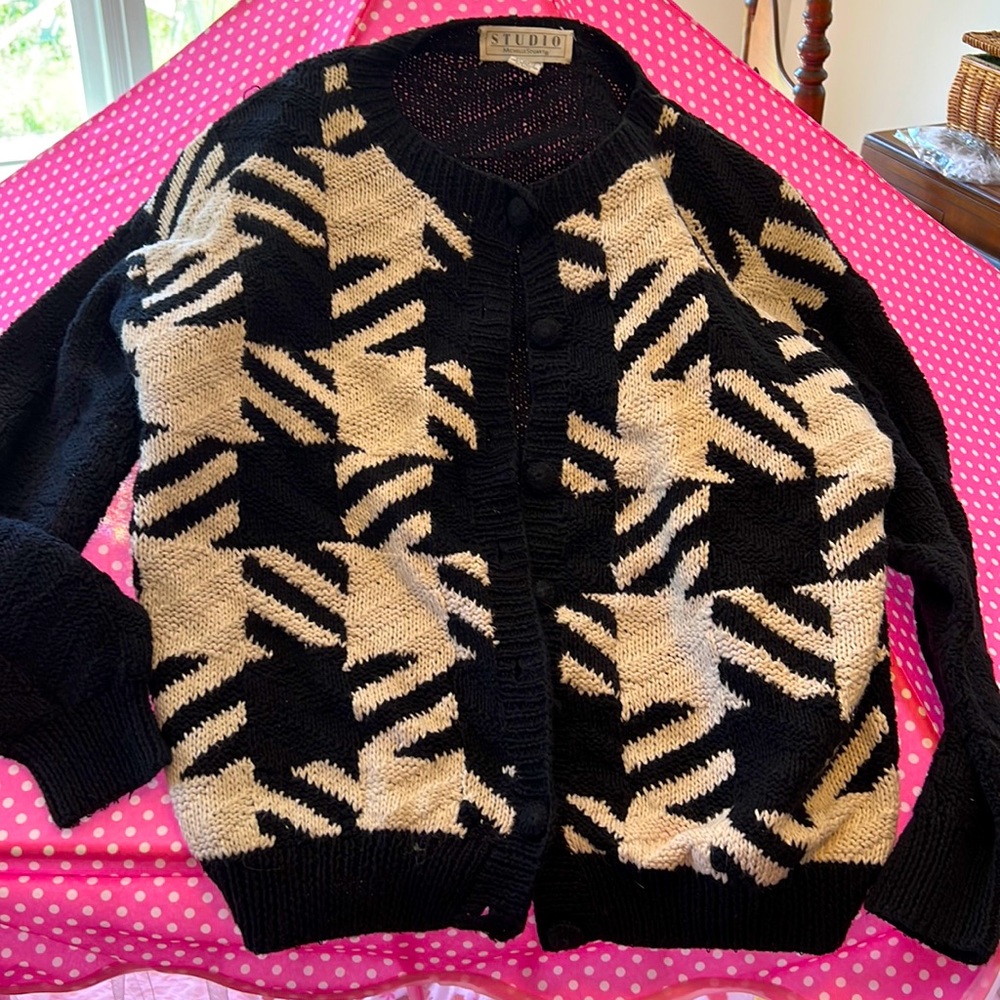 Cotton blend cardigan long sleeve hardly worn